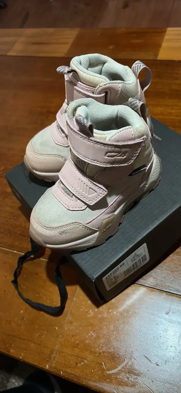 Zapatillas deportivas para niños color rosa - 1