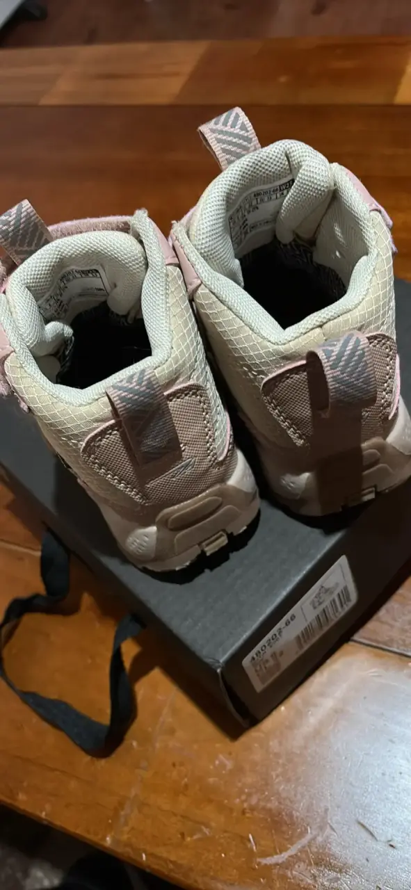 Zapatillas deportivas para niños color rosa - 4