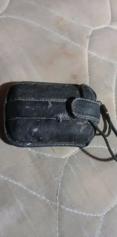 Se vende cámara fotográfica - miniatura 1