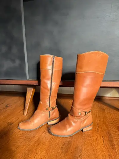 Botas de cuero marrón con cierre lateral - miniatura 1