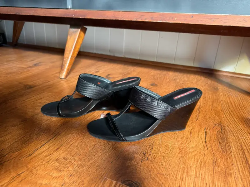Elegante sandalia negras - 1