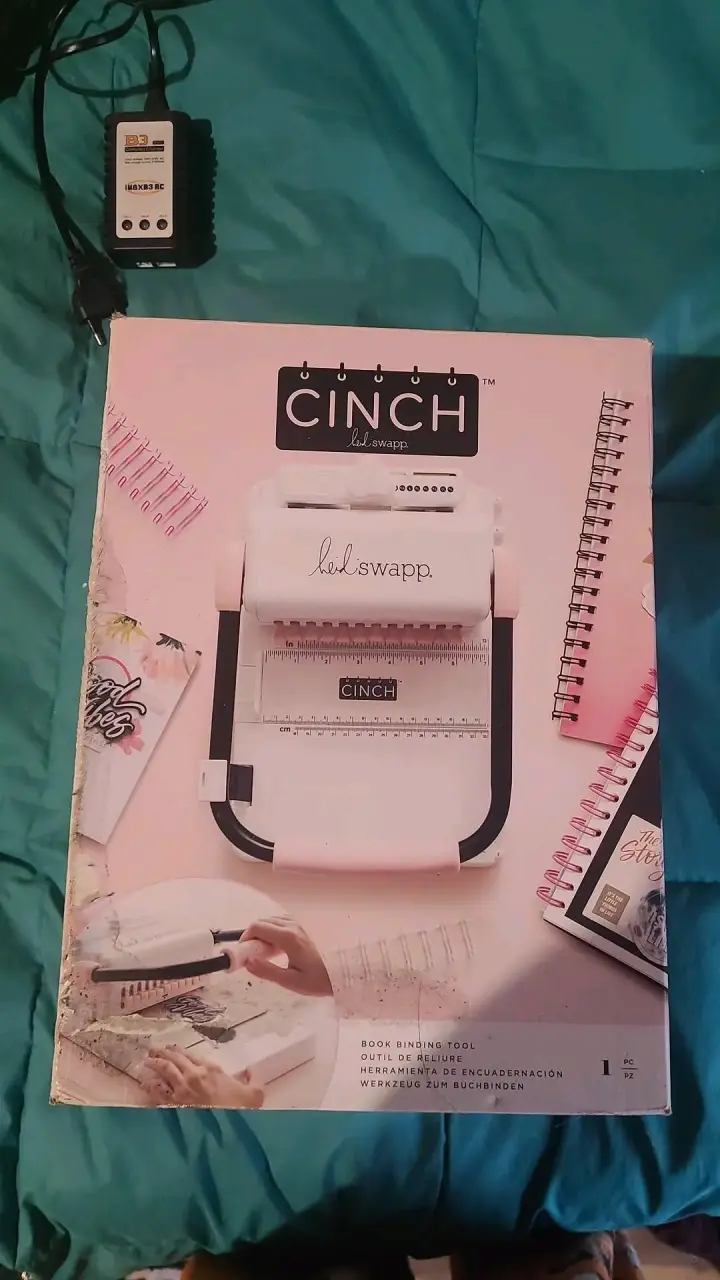 Encuadernadora Cinch Heidi Swapp para manualidades