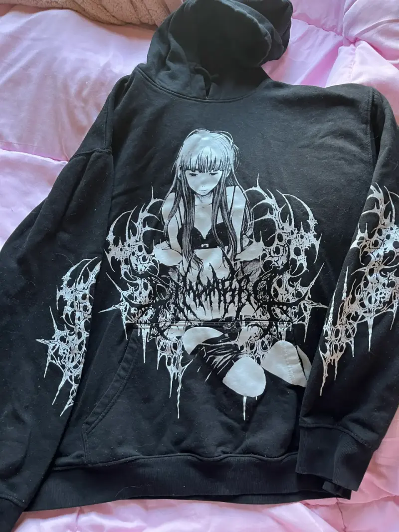 Polerón negro oyasumi punpun