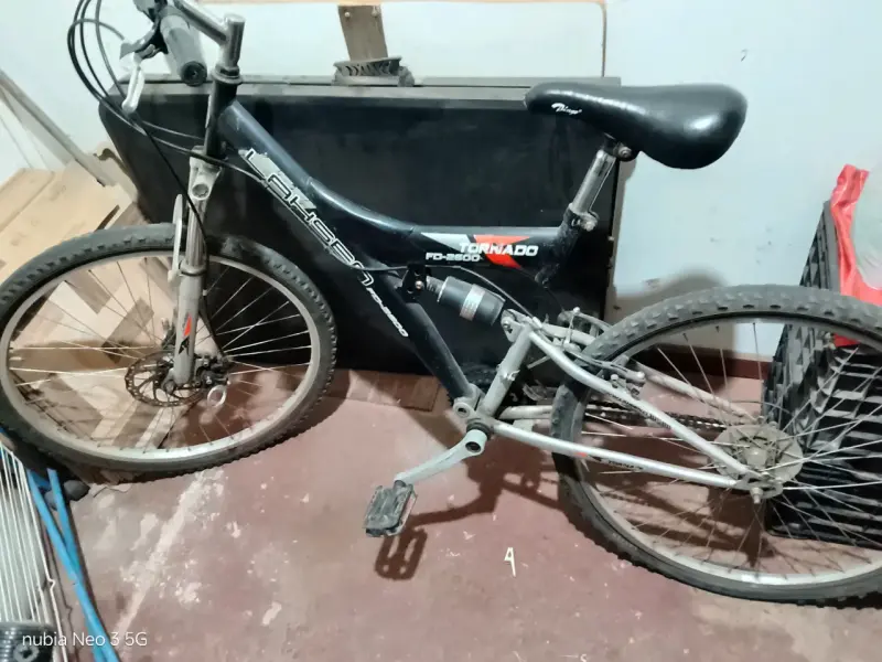 Bicicleta Lahsen Tornado de montaña
