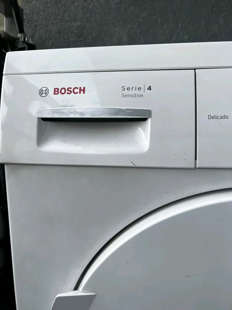 Secadora Bosch Serie 4 de 7 kg - 2