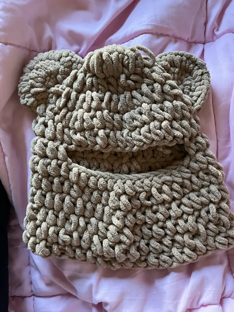 Balaclava tejido con orejas de oso