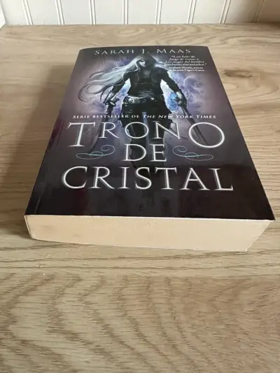 Libro 'Trono de Cristal' de Sarah J. Maas - miniatura 2