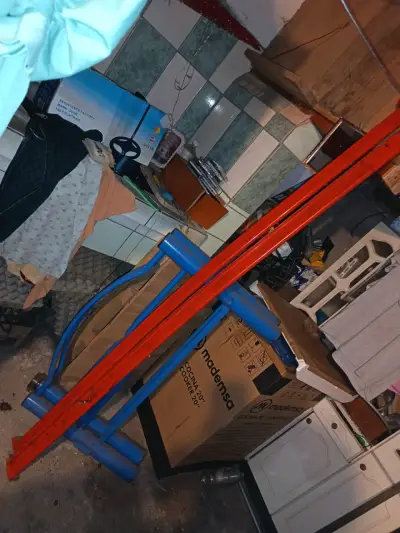 Cama de 1 plaza en buen estado - miniatura 1