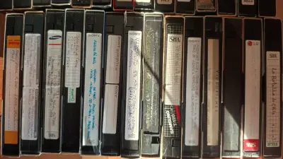 Colección de cintas VHS variadas - miniatura 3