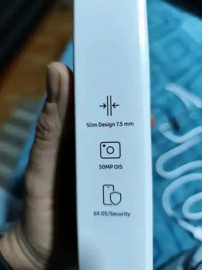 Samsung Galaxy A17 5G nuevo en caja - miniatura 3