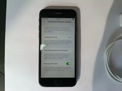 iPhone SE 2022 negro 64gb - miniatura 3