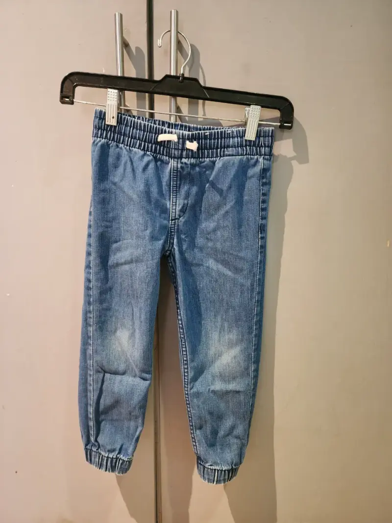 Pantalones de mezclilla para niños
