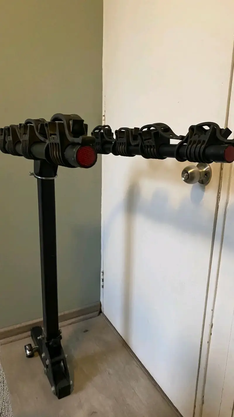 Portabicicletas para auto de 4 bicicletas - 2