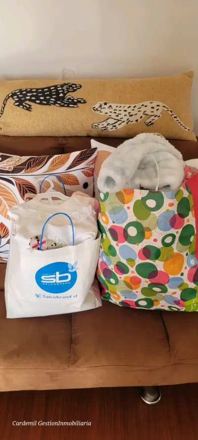 Lote de ropa infantil variada de 6 a 9 meses - miniatura 2