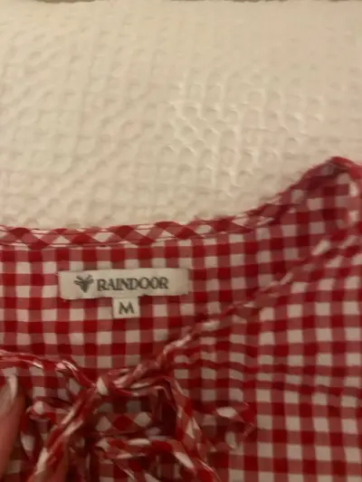 Blusa a cuadros roja de manga larga - miniatura 2