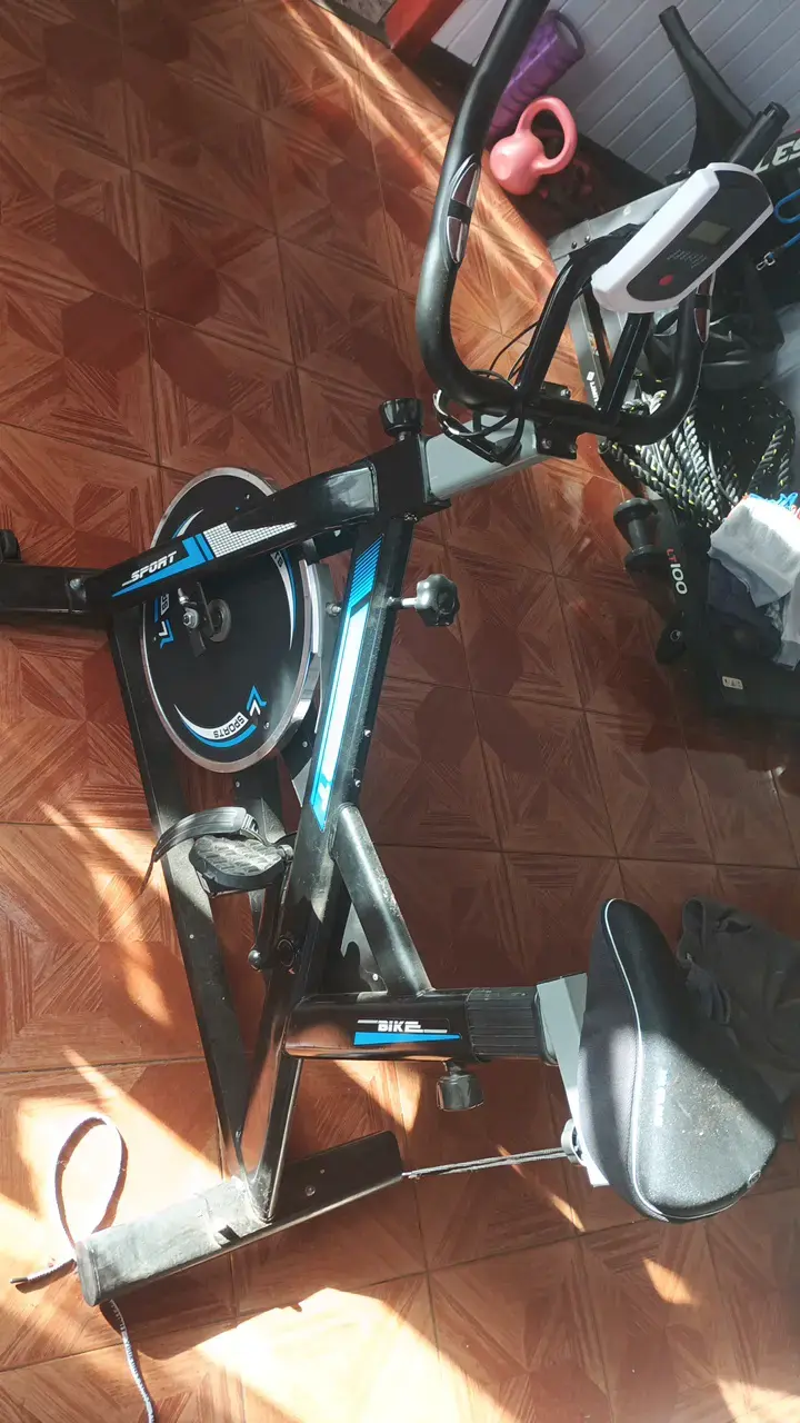 Bicicleta estática Sport para ejercicio - 4