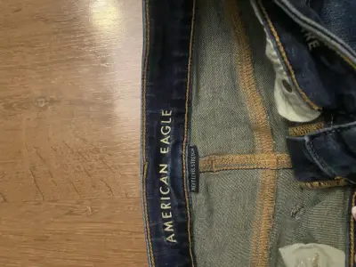 Jeans azul oscuro American Eagle para mujer - miniatura 2