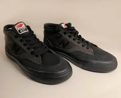 Zapatillas negras New Balance casuales - miniatura 2