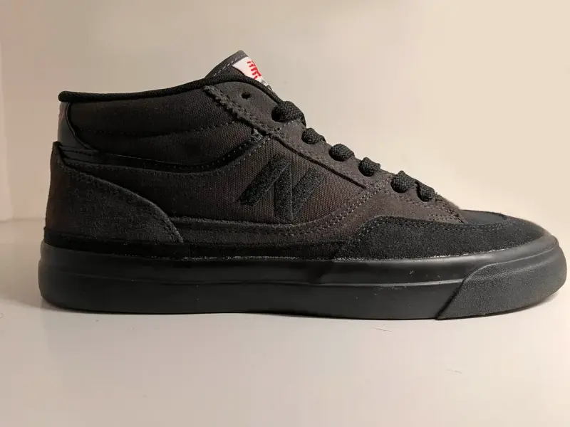 Zapatillas negras New Balance casuales - 3