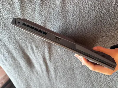 Laptop ASUS TUF F15 RTX 4060 - miniatura 4