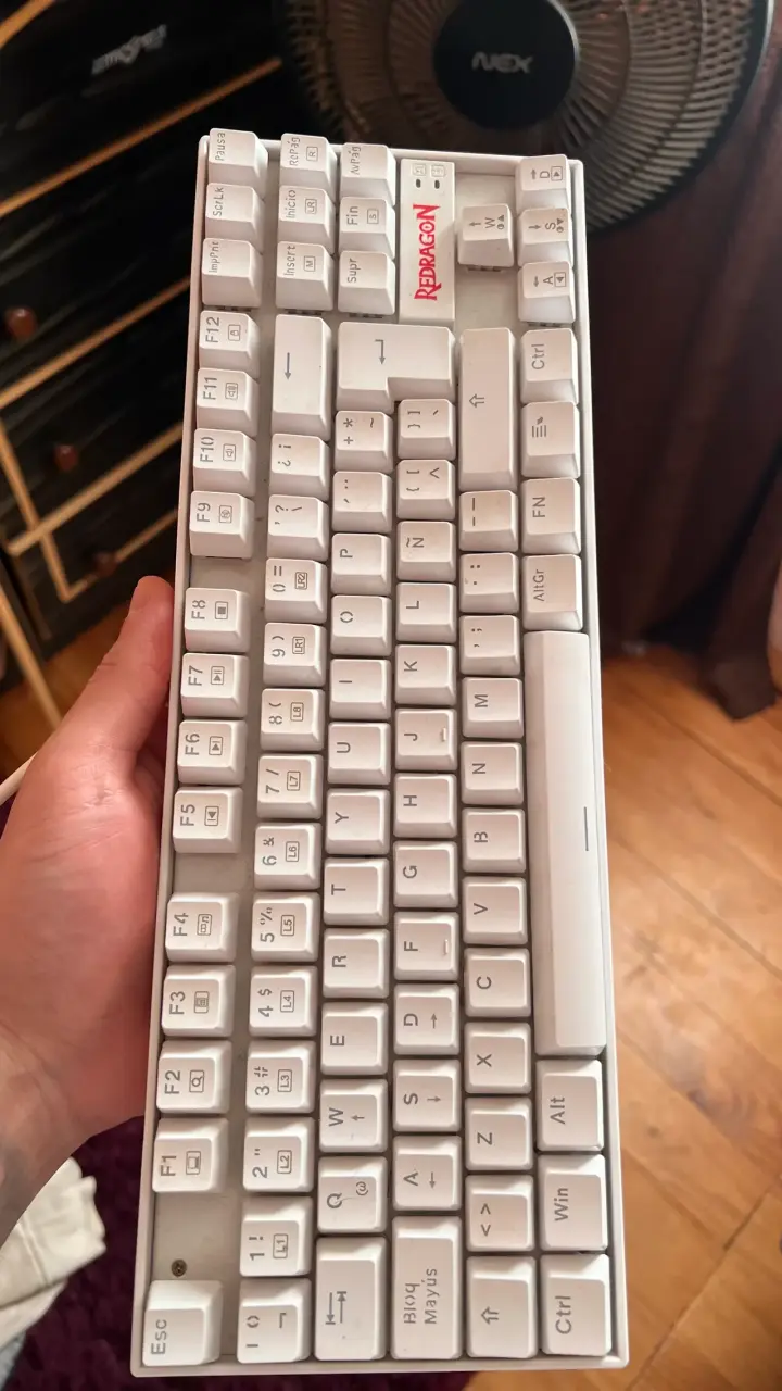Teclado mecánico Redragon retroiluminado - 2
