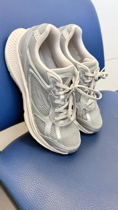 Zapatillas deportivas Skechers plateadas - miniatura 1