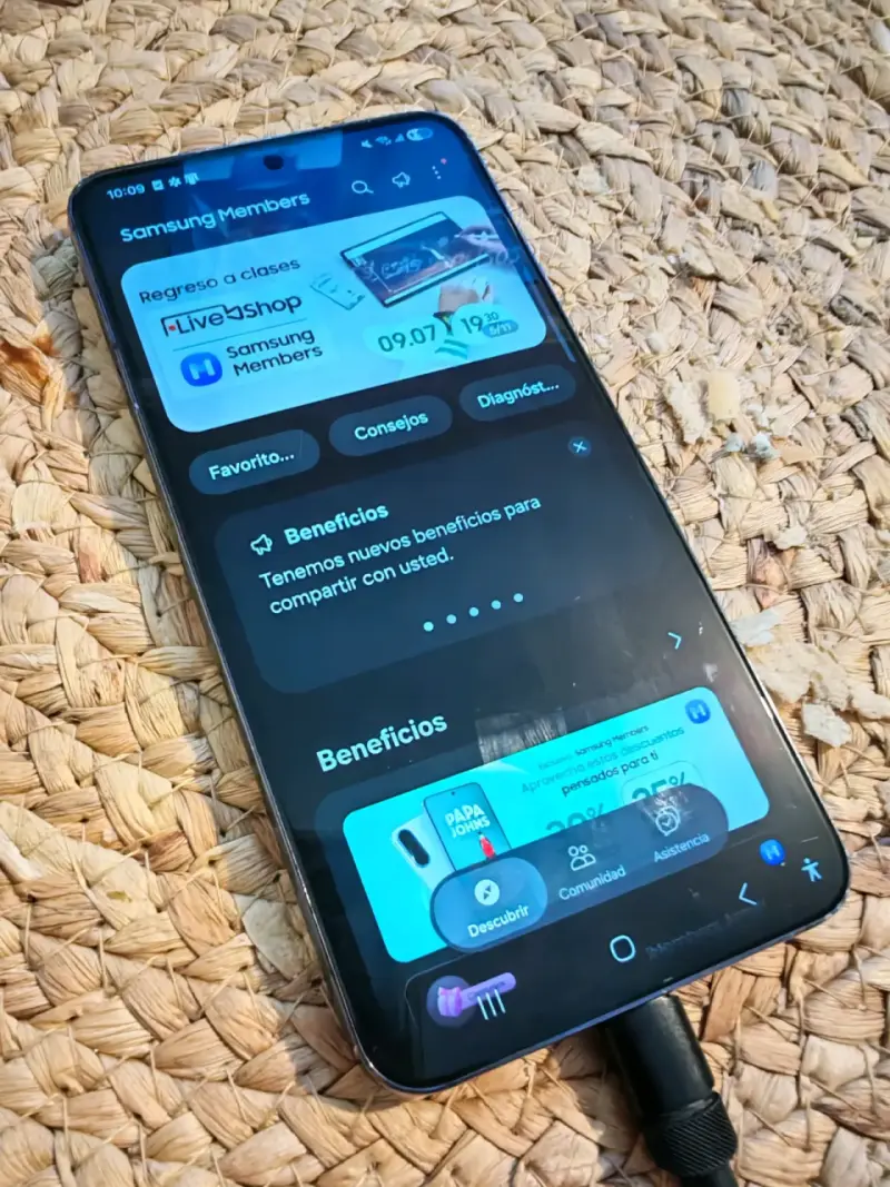 Samsung Galaxy S22 de 256 G, Dual SIM - 1