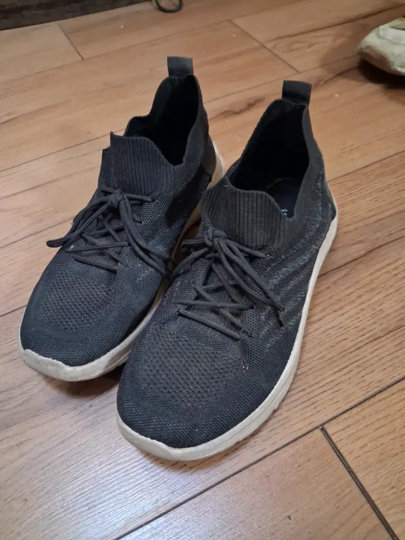 Lote de zapatillas deportivas variadas - 5