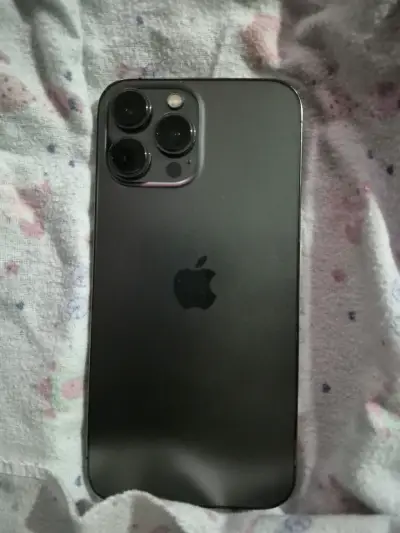 iPhone 13 Pro Max grafito , con carcasa y cargador - miniatura 4
