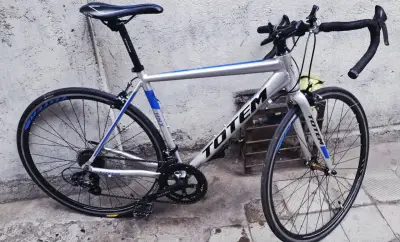 Bicicleta de ruta Totem mnx 700C 520mm - miniatura 3