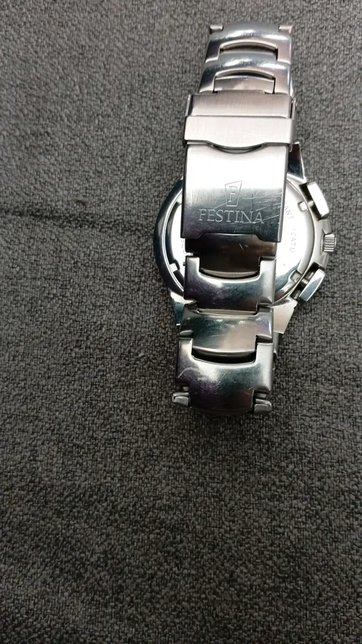Reloj Festina cronógrafo de acero inoxidable - 2