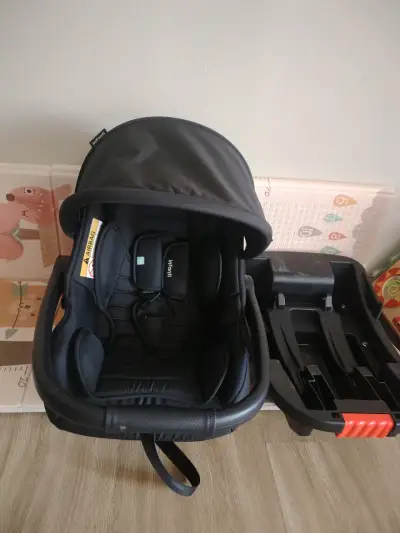 Silla de auto para bebé Infanti con base - miniatura 4