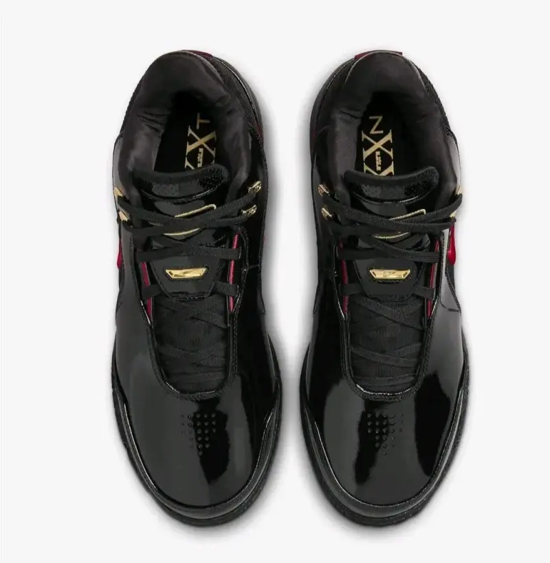 Zapatillas Nike LEBRON negras con detalles rojos - 2