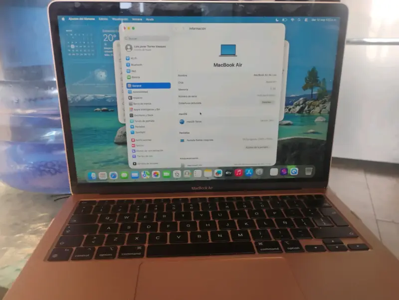 MacBook Air M1 13.3 pulgadas en buen estado
