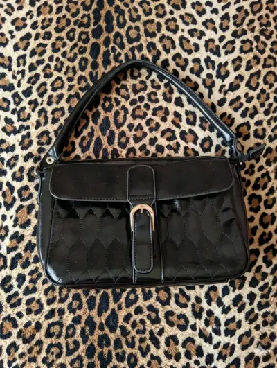 Cartera negra - miniatura 1