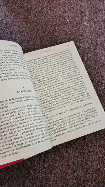 Libro Los Miserables de Victor Hugo - miniatura 4