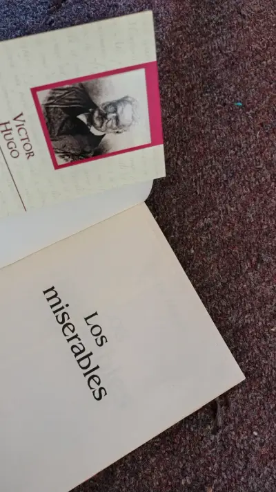 Libro Los Miserables de Victor Hugo - miniatura 5
