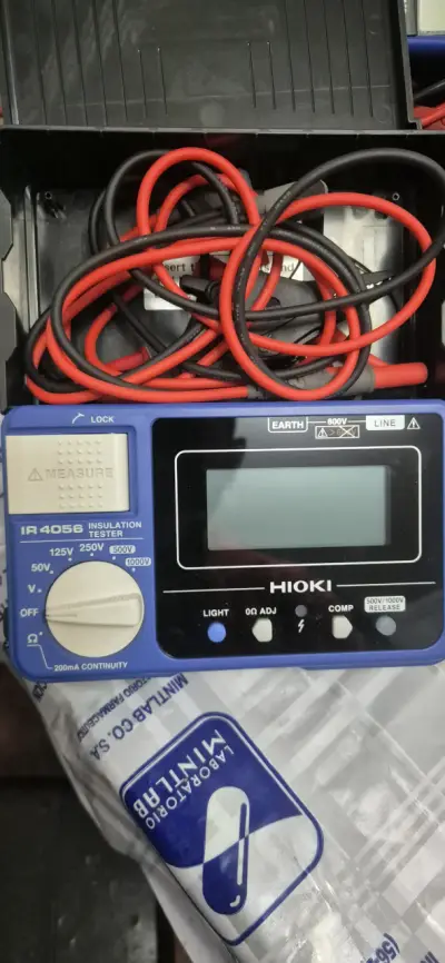 Probador de aislamiento Hioki IR 4056 - miniatura 1