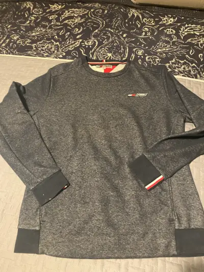Polerón Tommy Hilfiger gris oscuro para hombre - miniatura 1