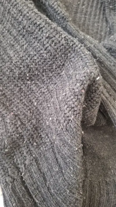 Chaleco de lana gris oscuro para mujer - miniatura 5