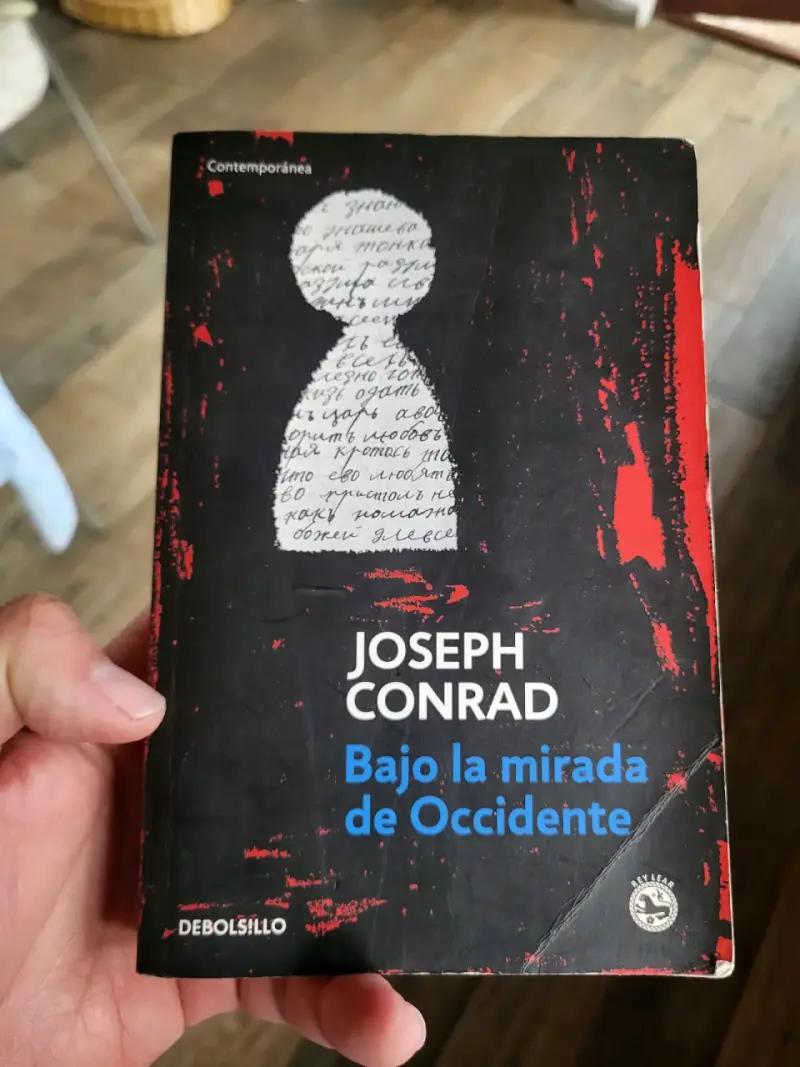 Libro 'Bajo la mirada de Occidente' de Joseph Conrad - 1