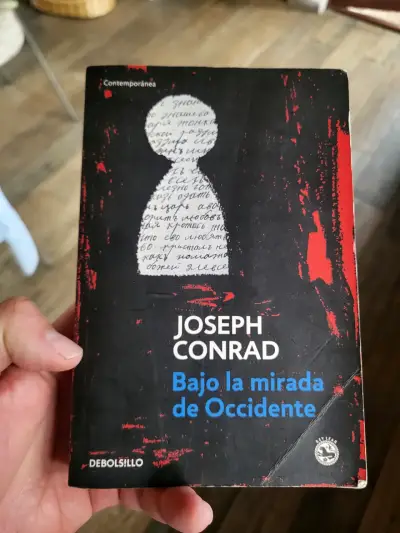 Libro 'Bajo la mirada de Occidente' de Joseph Conrad - miniatura 1