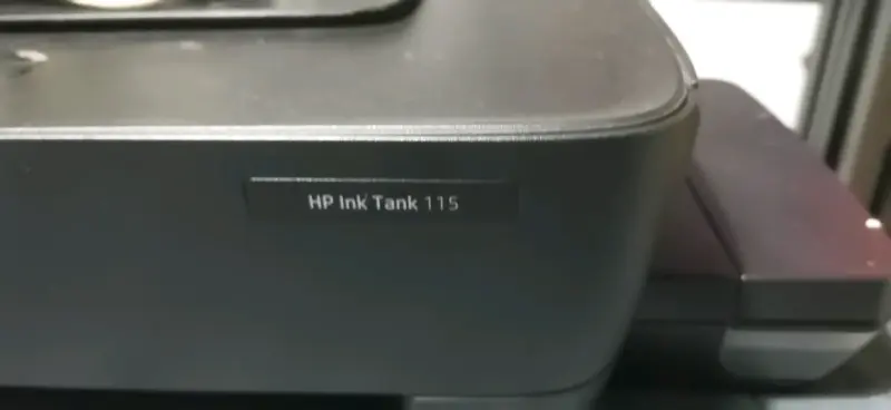 Impresora HP Ink Tank 115 con cables - 2