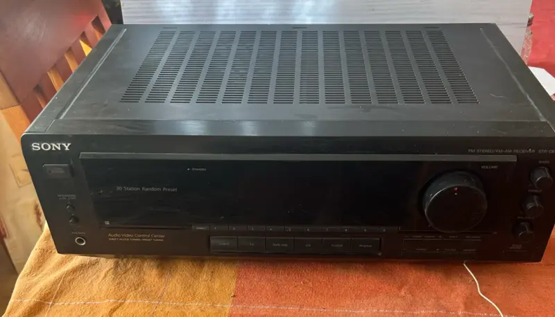Receptor estéreo Sony STR-DE185 usado
