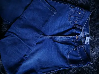 Jeans azul oscuro marca mohicano - miniatura 1