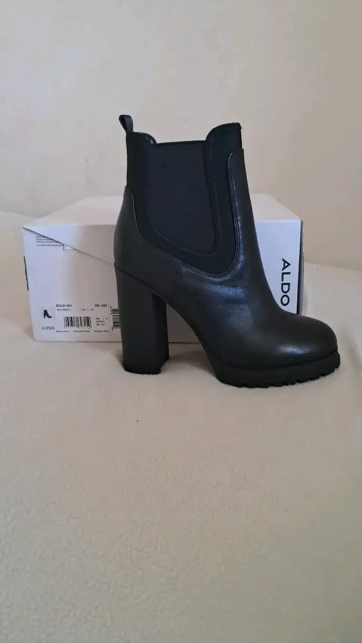Botines de cuero negro Aldo con tacón