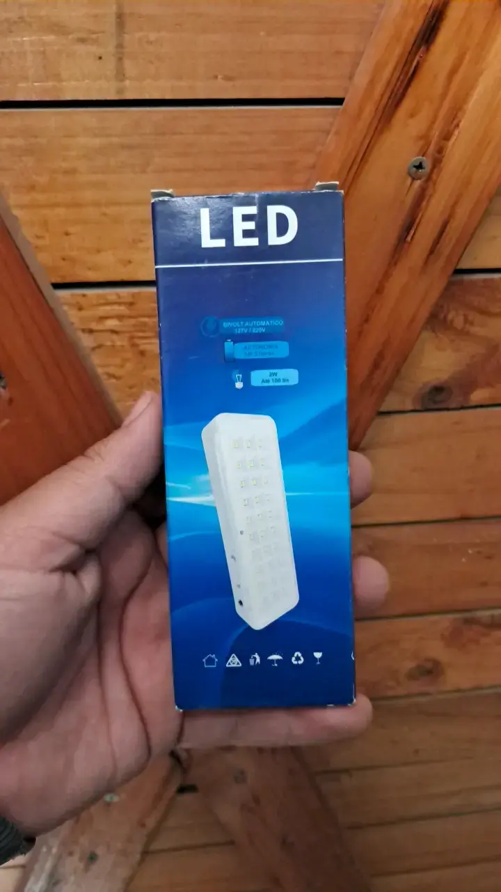 Luz de emergencia LED - 1