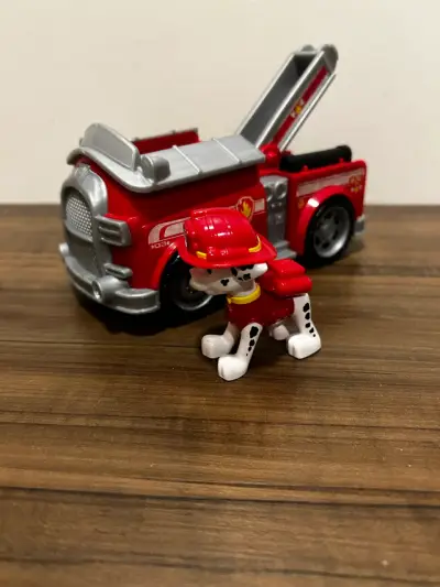 Camión de bomberos Paw Patrol Marshall - miniatura 3