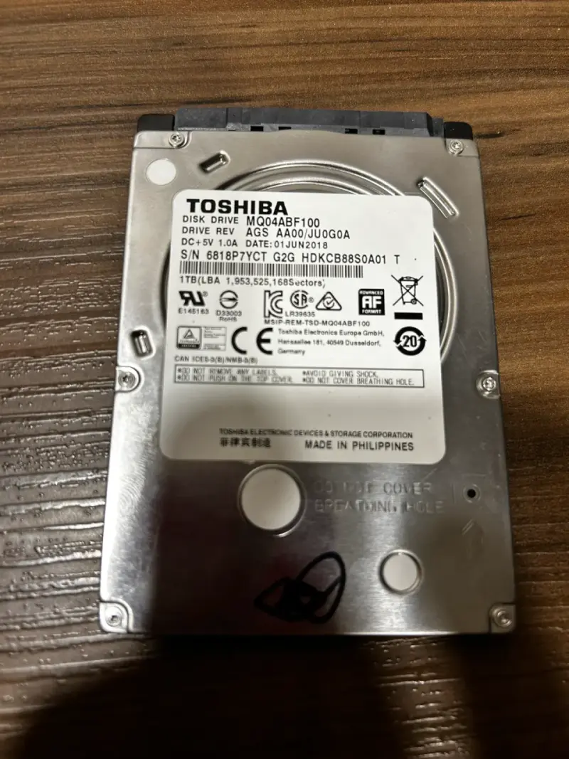 Disco duro Toshiba 1TB MQ04ABF100 - 1