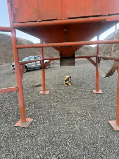 Tolva industrial de acero para minería - miniatura 3